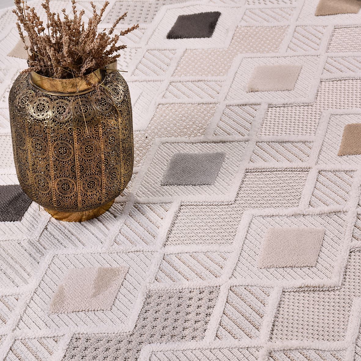 Crea Halı İzgi Özel Ebat Kesme Halı İM06