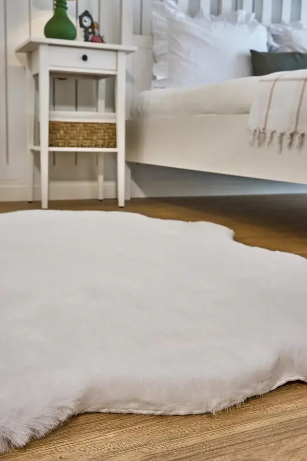 Apex Halı Palma Peluş Beyaz