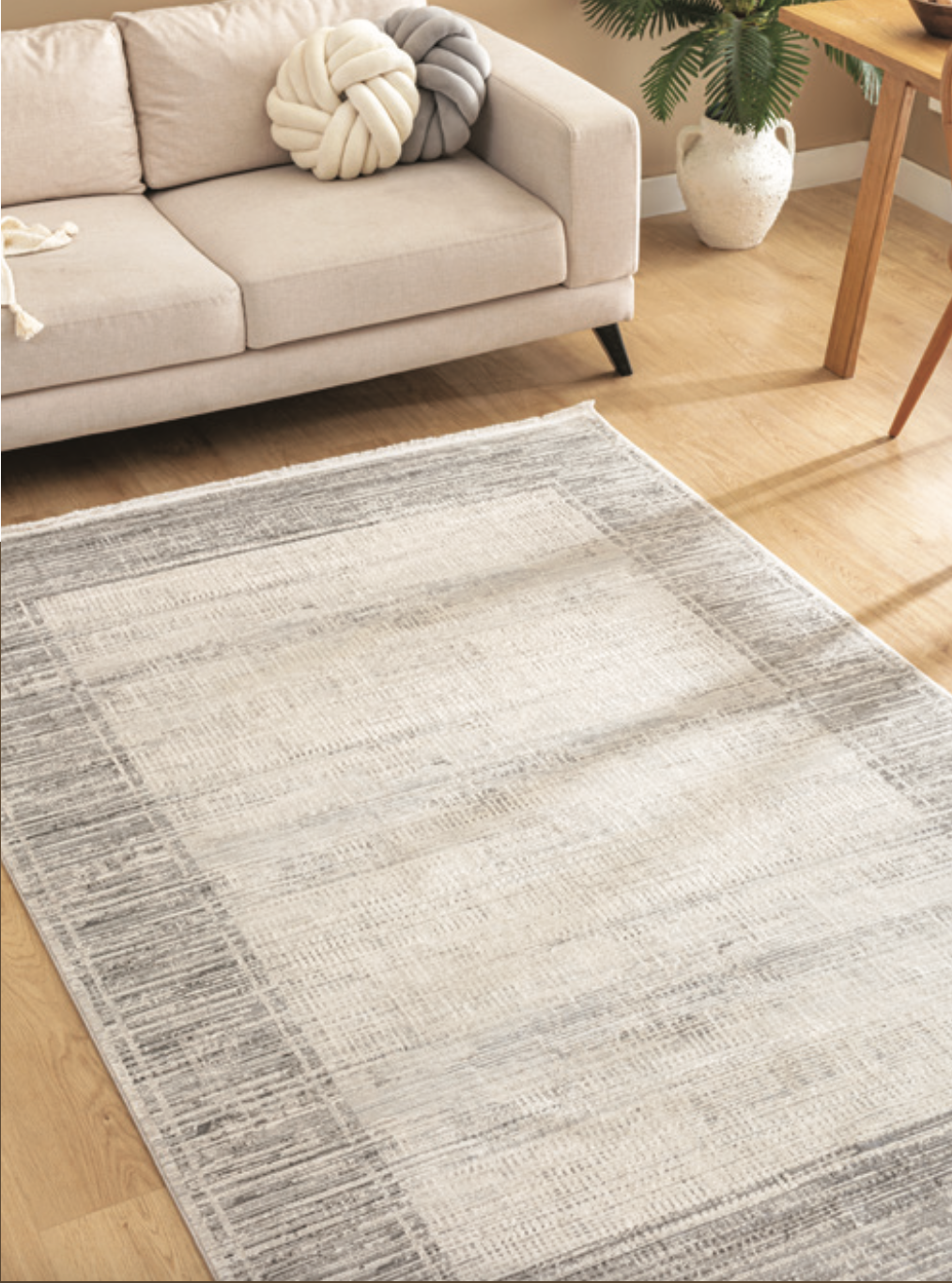 Tuğra Halı Jakarta Eskitme Tarz Halı JK01