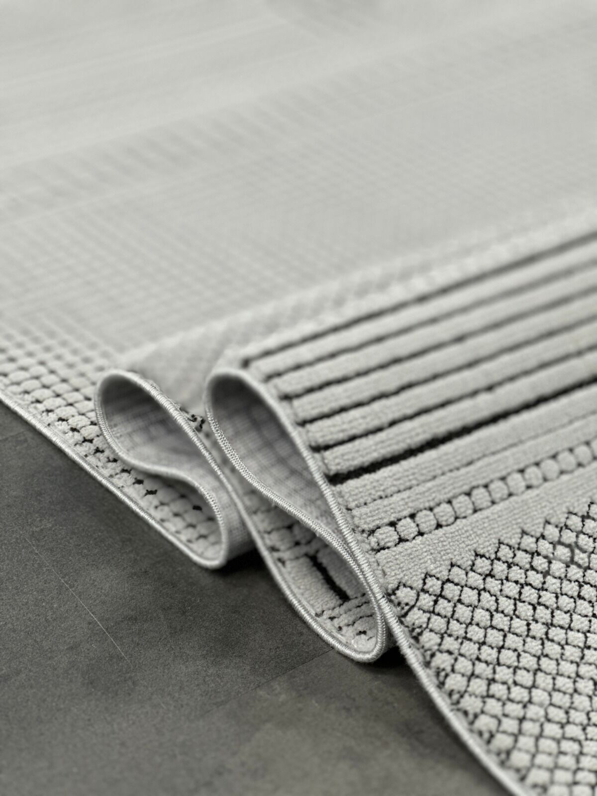 Woolen Halı Lavinia Moden Anti Alerjik Halı 8606 ANTRASİT