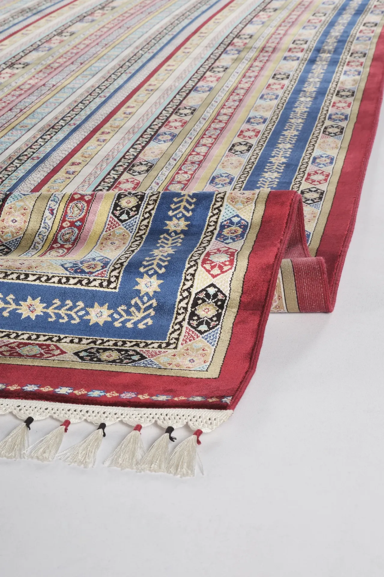 Apex Halı Bruj Bambu Viscon Halı 8741BU Bordo